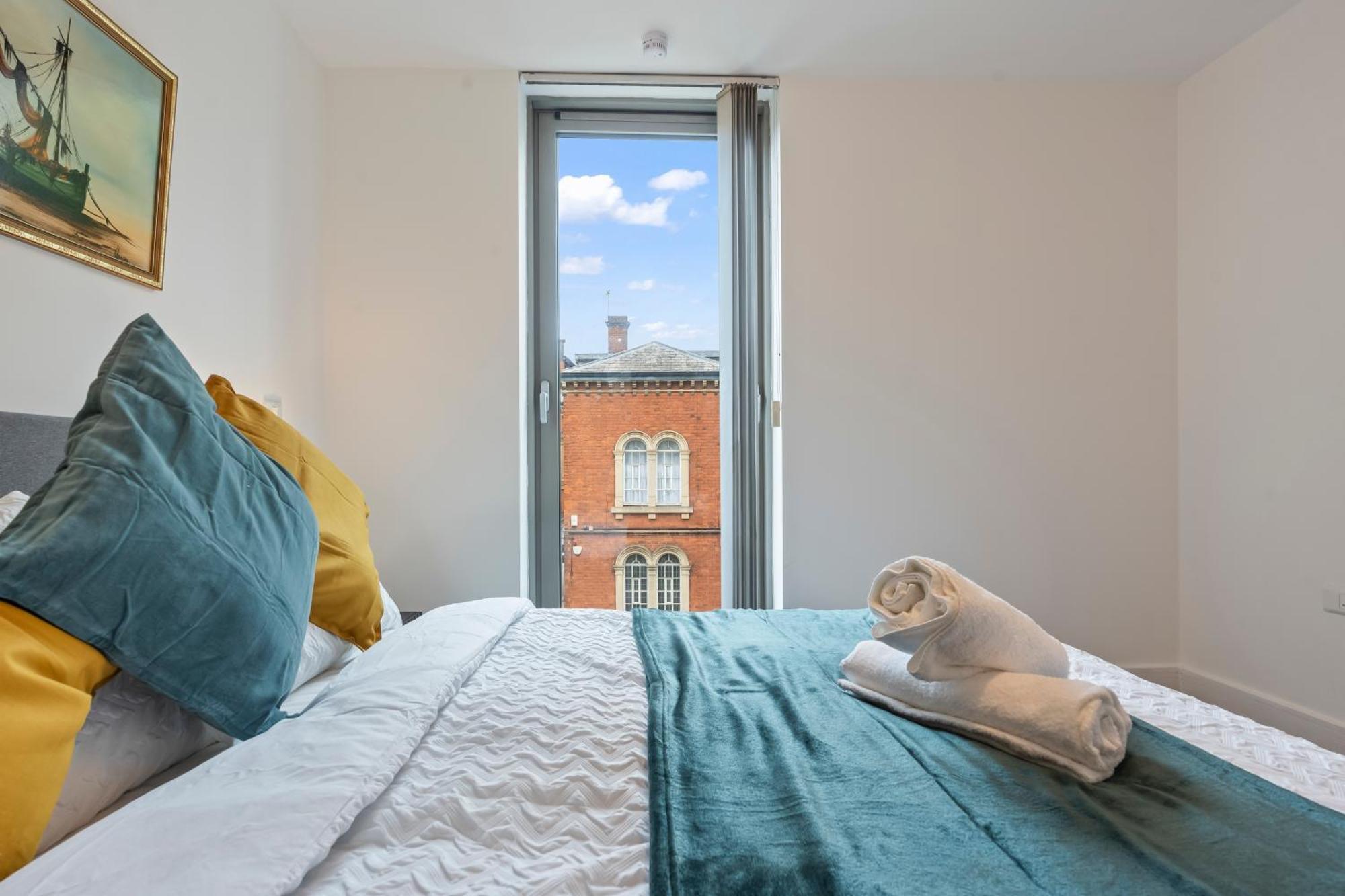 Heart Of City Centre Luxury Apartment With Secure Underground Parking Birmingham Exterior foto