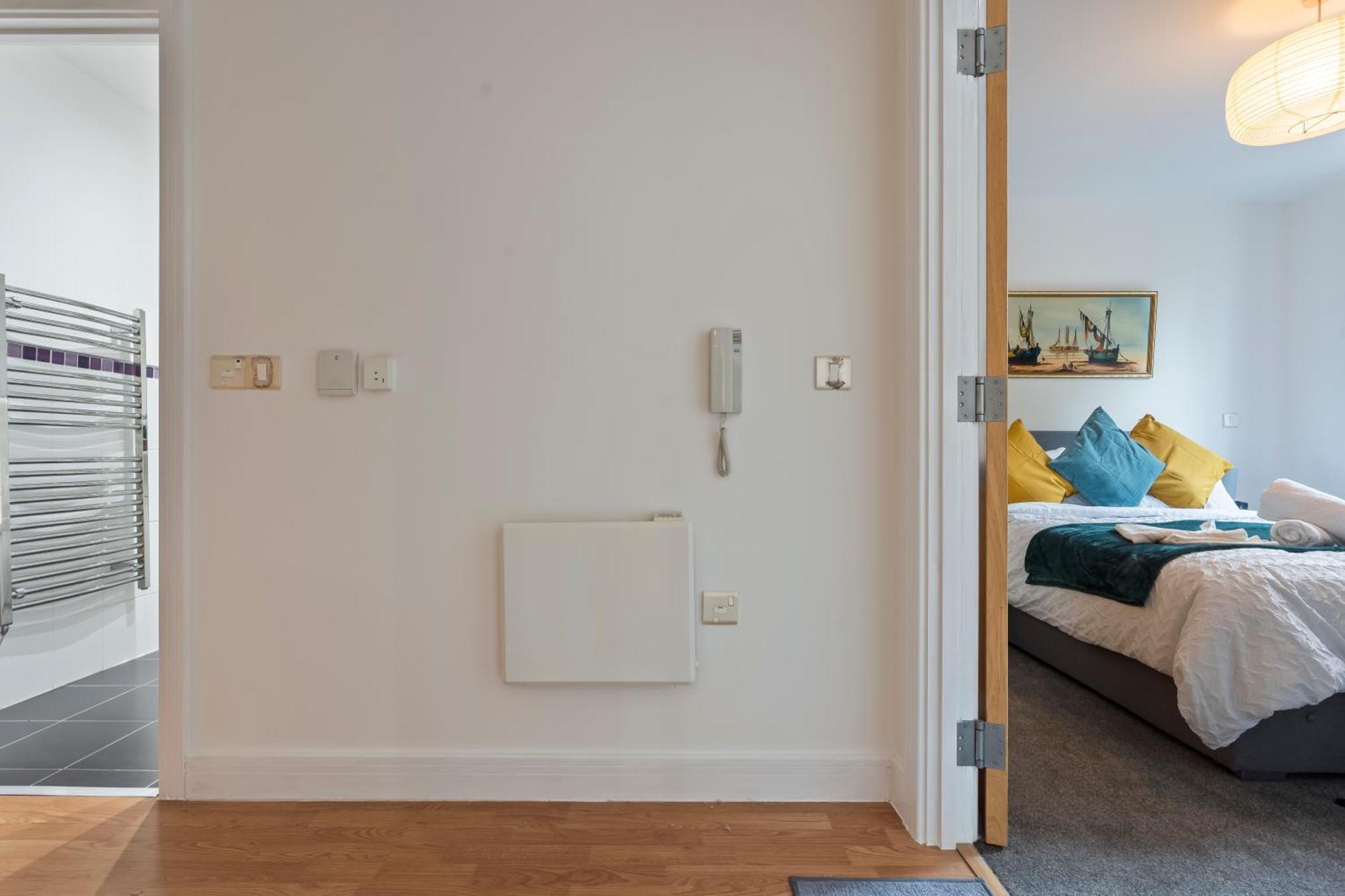 Heart Of City Centre Luxury Apartment With Secure Underground Parking Birmingham Exterior foto